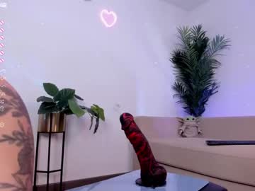 webcam girl gigi_ulala live cam image #5297783