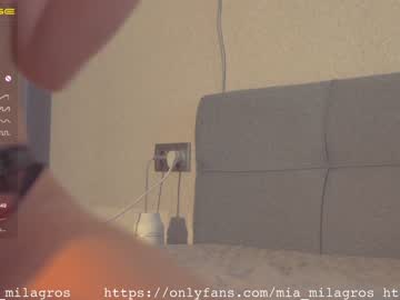 webcam girl mia_milagros live cam image #1345131