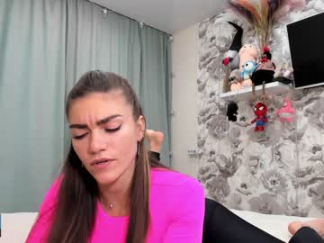 webcam girl joconda live cam image #7846436