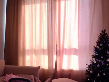 webcam girl angella_kleee live cam image #8573347
