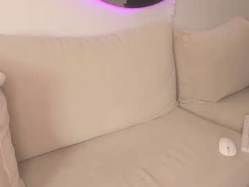 webcam girl lonelly_lolly98 live cam image #10841846