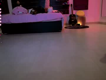 webcam girl madnessalise live cam image #8331376