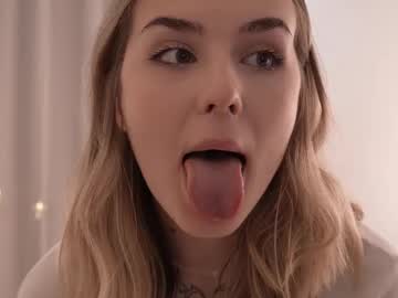 webcam girl motherlode_ live cam image #12563504