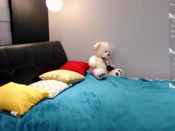 webcam girl small_blondee live cam image #3230609