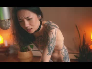 webcam girl ambientink live cam image #2733542