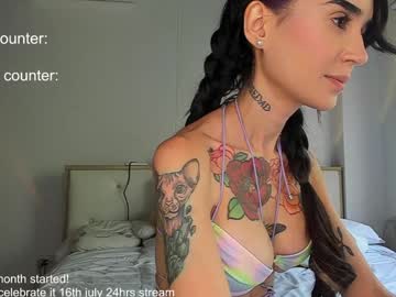 webcam girl lonelly_lolly98 live cam image #9819648