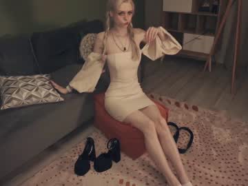 webcam girl audreycarvin live cam image #8683227