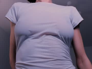 webcam girl lauratanguy live cam image #10473948
