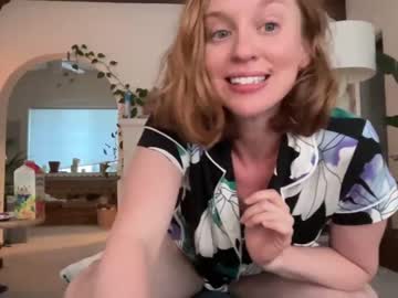 webcam girl pretendlunch live cam image #6532850