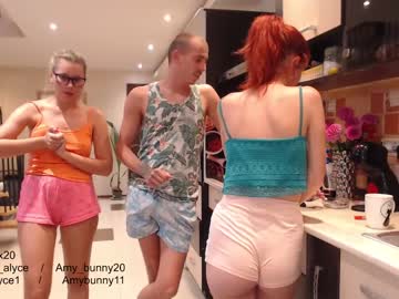 webcam couple aly_alyce live cam image #210694