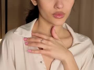 webcam girl odiliadarbyshire live cam image #12902743