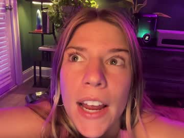 webcam girl oliviahansleyy live cam image #11120056