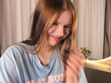 webcam girl merciabawden live cam image #10122651