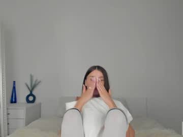 webcam girl violetta_finch live cam image #9550447