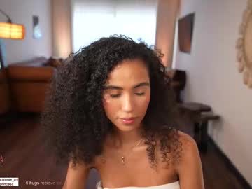 webcam girl amnie_ live cam image #12018978