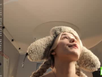 webcam girl margarethowell live cam image #11560006