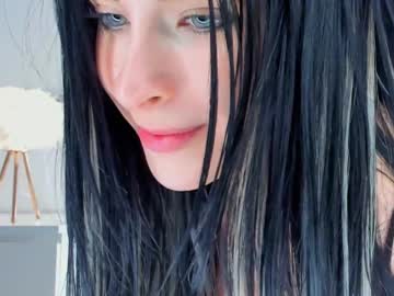 webcam girl uwunikaa live cam image #9778238