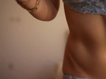 webcam girl kriss0leoo live cam image #12227130