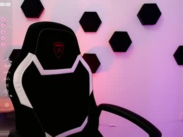 webcam girl small_blondee live cam image #5293719