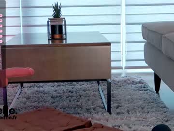webcam girl belle_adrienne live cam image #8768703