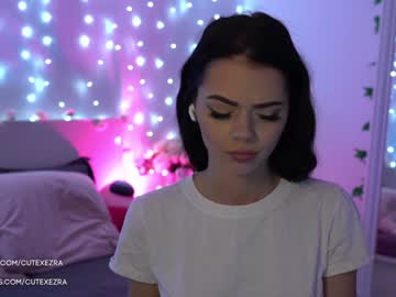 webcam girl ezra live cam image #1296551