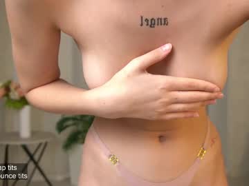 webcam girl _whitedoll live cam image #9958354