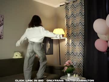 webcam girl taitehambelton live cam image #12899469
