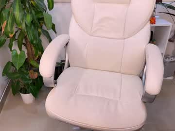 webcam girl annaliese_bach live cam image #10860378