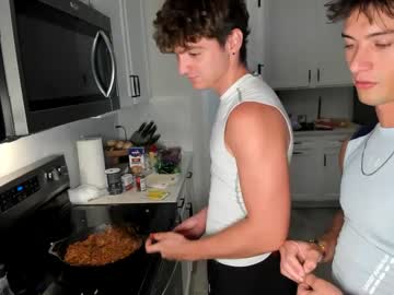 webcam man rawr_itsben live cam image #7030675