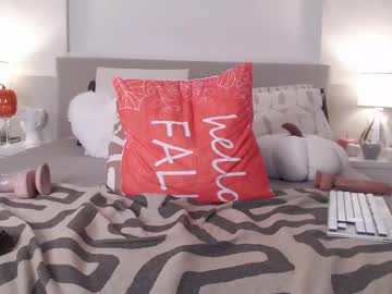 webcam girl smileyouarehere live cam image #10775182