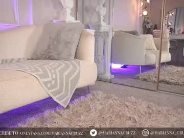 webcam girl mariannacruzz live cam image #6297033