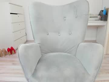 webcam girl dariaa_doll live cam image #1532785