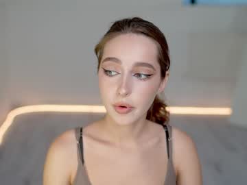 webcam girl silent_chill live cam image #11022508