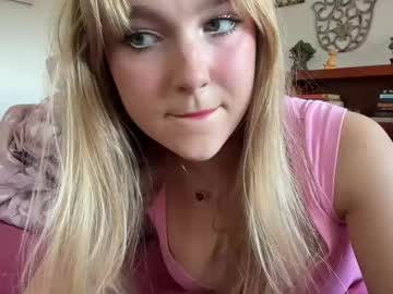 webcam girl kittengirlxo live cam image #12300134