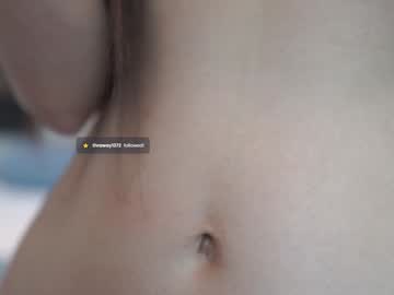 webcam girl belle_adrienne live cam image #10967991