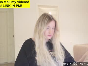 webcam girl lailatoks live cam image #8647803