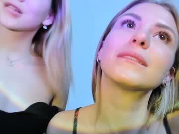 webcam girl emmi_rosee live cam image #2258642