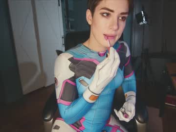 webcam girl aynmarie live cam image #8190080