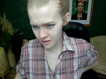 webcam girl idk_what_im_doing_ live cam image #2504699