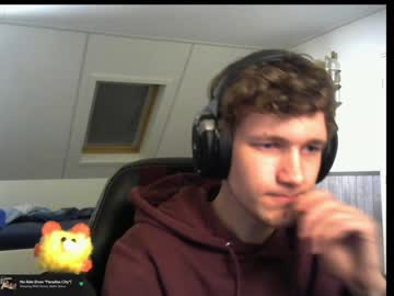 webcam man anythingrp live cam image #817493