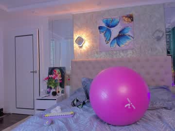 webcam girl sweety_rinushka_ live cam image #6332214