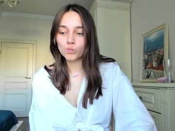 webcam girl eleonora_linn live cam image #3093225