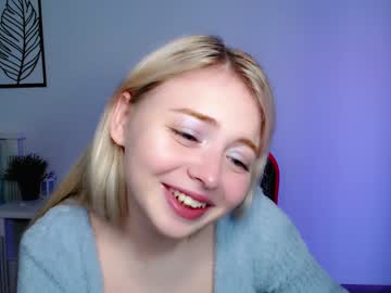 webcam girl shy_blondiee live cam image #5111967