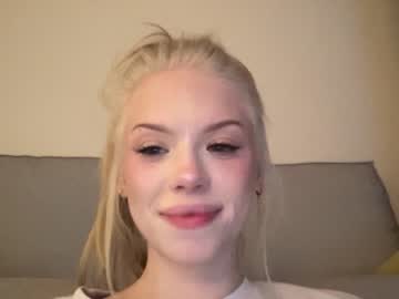 webcam girl sonyaplush live cam image #5294911