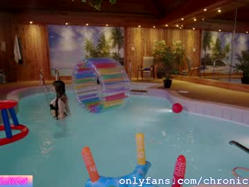 webcam girl chroniclove live cam image #1682382
