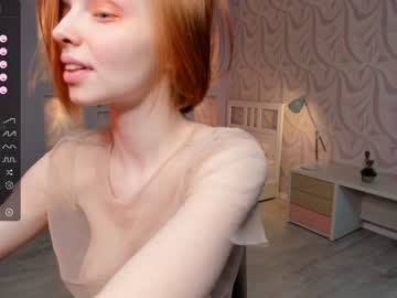 webcam girl gingers_hugs live cam image #8280636