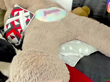 webcam couple alison_ker live cam image #1002245