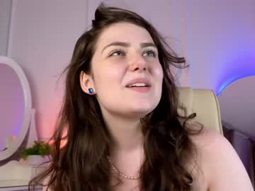 webcam girl cutie_pearl live cam image #9560746