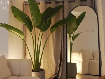 webcam girl ellelure_ live cam image #12618910