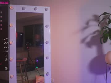 webcam girl swt_molly live cam image #4839133